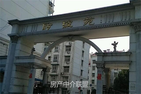 杨春小区3室1厅1卫108㎡带付房